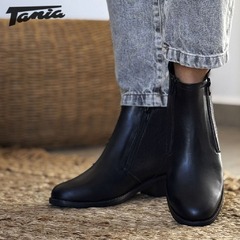 Bota Paula Negra con Abrigo - Tania Calzados