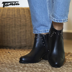 Bota Texana Negra Tachas - Tania Calzados