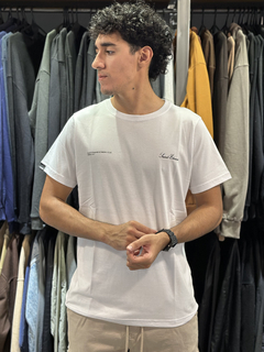 MH Remera Cursivo (RE1279) - comprar online