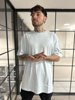 MH Remera Over Studio (RE1087) - Cumbres