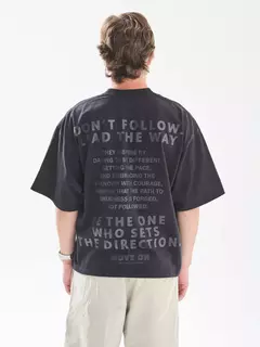 Imagen de ED Remera Boxy Fit Move On (RE1271)