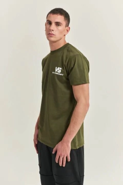 VS Remera Community (RE1502) en internet