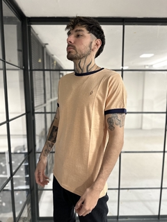 MH Remera Castries (RE1005) en internet