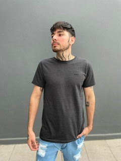 MH Remera Jeremie (RE0115) - comprar online