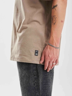 ED Remera Vegas Over (RE0654) - comprar online