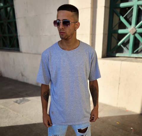 OM Remera Basica Over (RE0639)