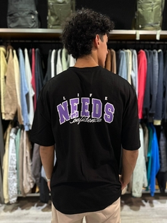 OM Remera Over Needs (RE1231) en internet