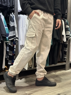OM Jogger Cargo Crudo (PA0732) - Cumbres