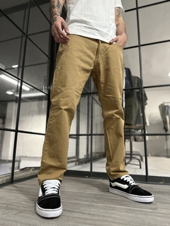OM Pantalon Mom Roasted (PA0952) - comprar online