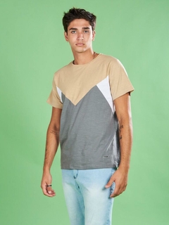 ED Remera Shapes (relax) (RE0574) - Cumbres