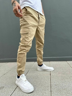 OM Jogger Cargo Camel (OM0073) en internet
