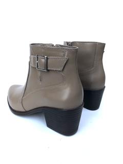 Bota de cuero con hebilla Madero (6007) - Calzados Miguel Angel - Zapatos de cuero