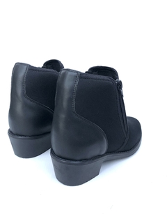 Bota de lycra con cierres Madero (170) - Calzados Miguel Angel - Zapatos de cuero