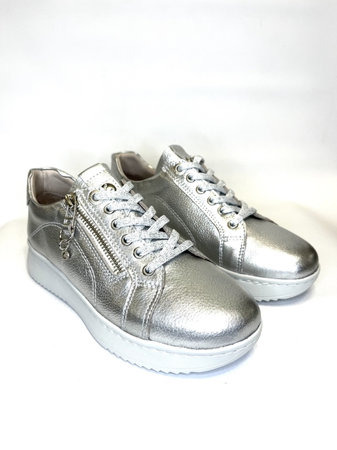 Zapatilla de cuero metalizada Cavatini (40-1827)