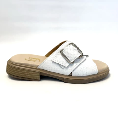 Chinela de cuero con hebilla Gina Ferrari (6200) - comprar online