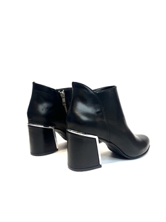 Bota de cuero Micadel (VIVI) en internet