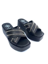 Chinela de cuero con tachas Gravagna (5172)