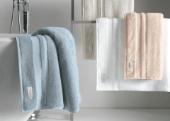 Toalha de Rosto Trussardi Lorenzi Soft Rose 100% Algodão