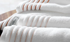 Toalha Banhão Trussardi Palladio Branco/ Granel 100% Algodão na internet