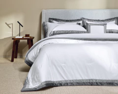 Jogo de Cama Queen Giuliano - Trussardi