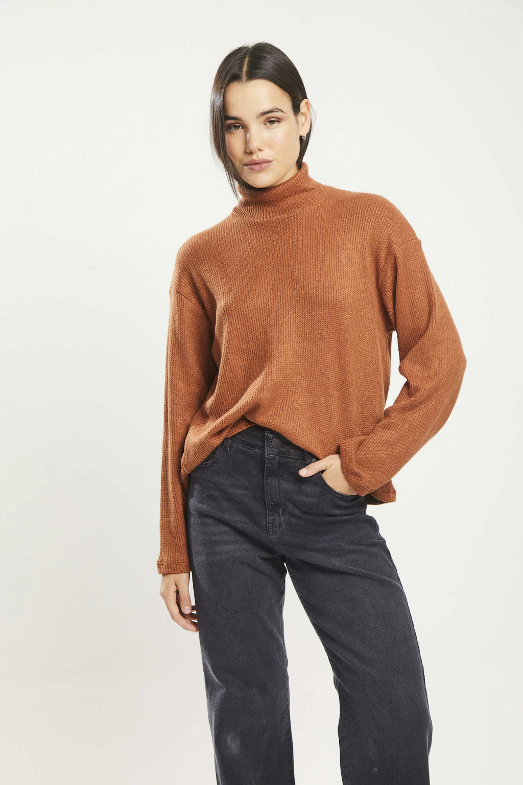 SWEATER POLERA *BELORA*