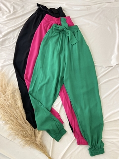 Calça jogger tecido na internet