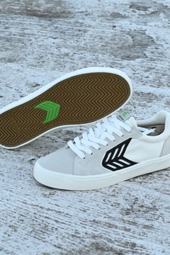CATIBA PRO LOW BLACK SUEDE - comprar online