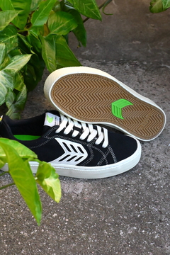 CATIBA PRO LOW BLACK SUEDE