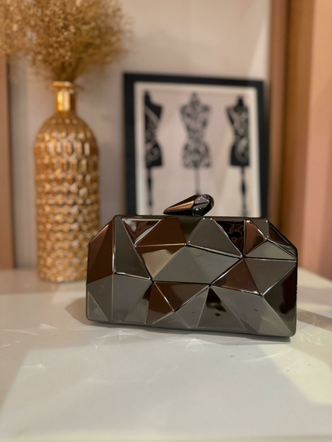 CLUTCH METALIZADA ASSIMETRICA - comprar online