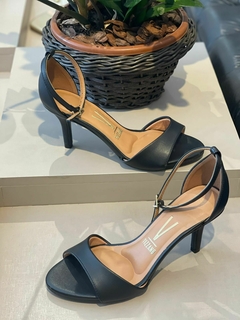 Sandália Vizzano Preto Medio