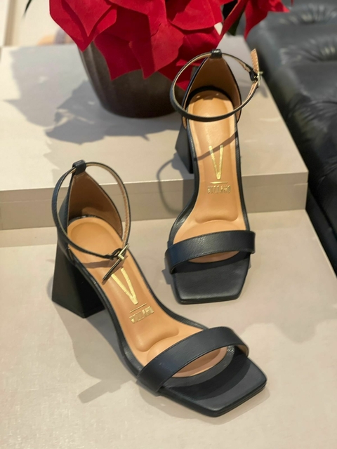 Sandália Vizzano Calcanhar Preto