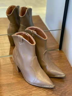 Bota Vizzano Texana Taupe - comprar online