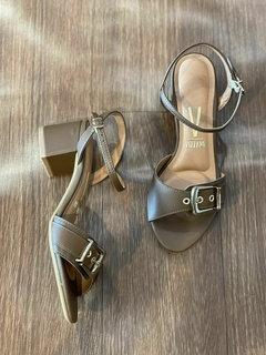 Sandália Vizzano Capuccino Fivela - Boutique Par Perfeito
