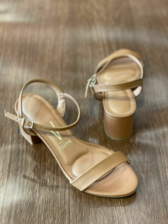 Sandália Vizzano Camel - comprar online
