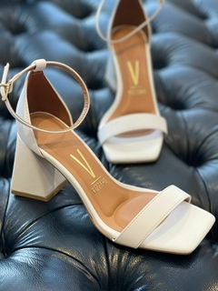 Sandália Vizzano Branco - comprar online
