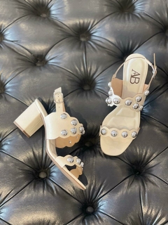 Sandália A+B Off White - Boutique Par Perfeito