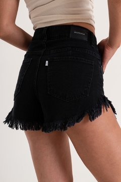 Short Black Kalisa en internet