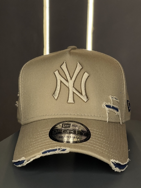 Boné new era destroyed