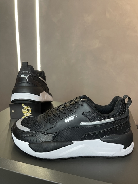 Puma x-ray ( black white )
