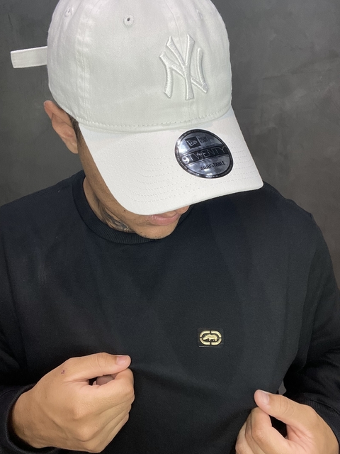 Moletom s/ touca ECKŌ UNLTD preto ( mini logo )