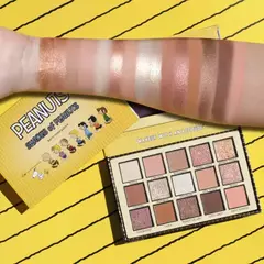 Shades of Peanuts - Warm toned Rude Cosmetics en internet