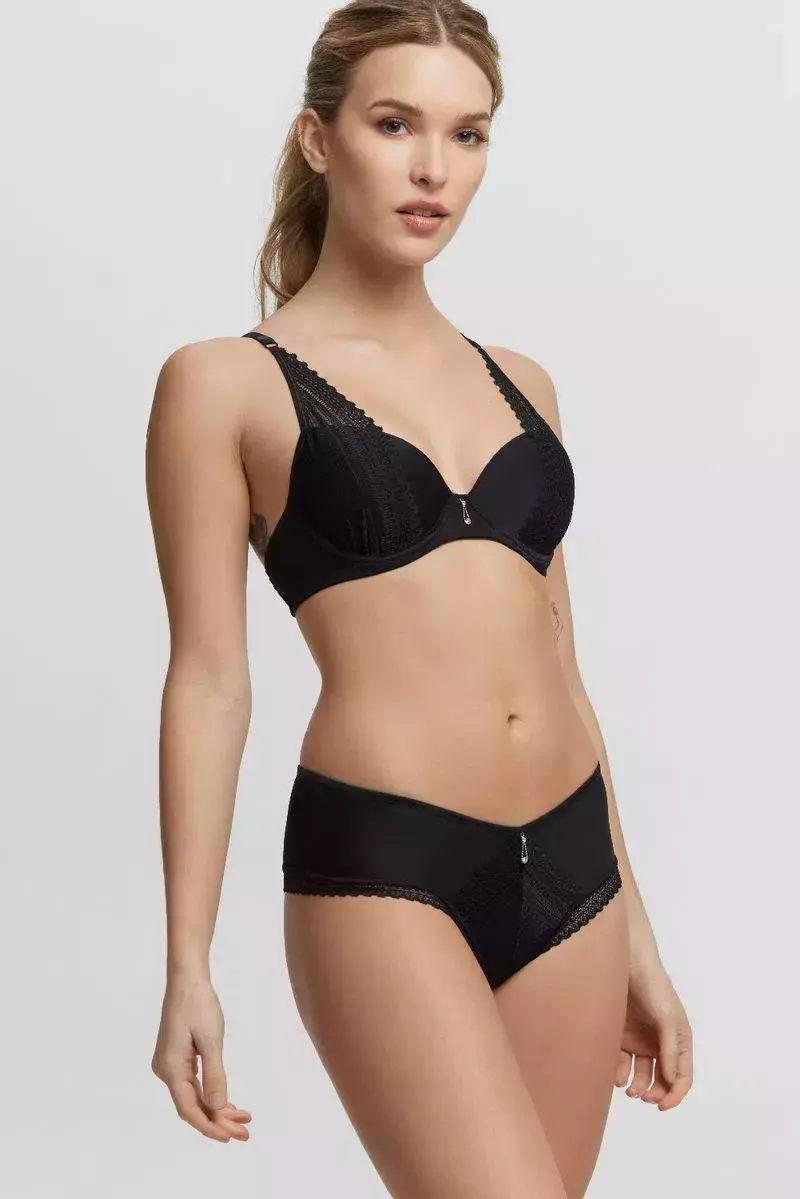 CORPIÑO TAZA SOFT MICROFIBRA Y PUNTILLA