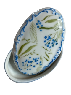 Caixinha oval verde e azul - Luci Monteiro Gifts - Arte em Cerâmica | Porcelanas pintadas à mão