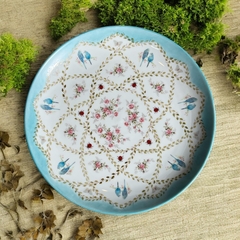 Prato de Bolo com Flores e Periquitos - comprar online