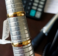 Aliança de Ouro 4mm tradicional - comprar online