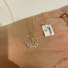 Pingente com 3 filhos ou filhas (a sua escolha) na internet