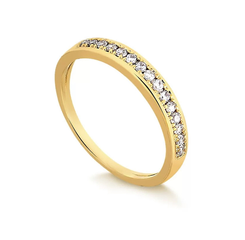 Anel aparador em zirconias com borda