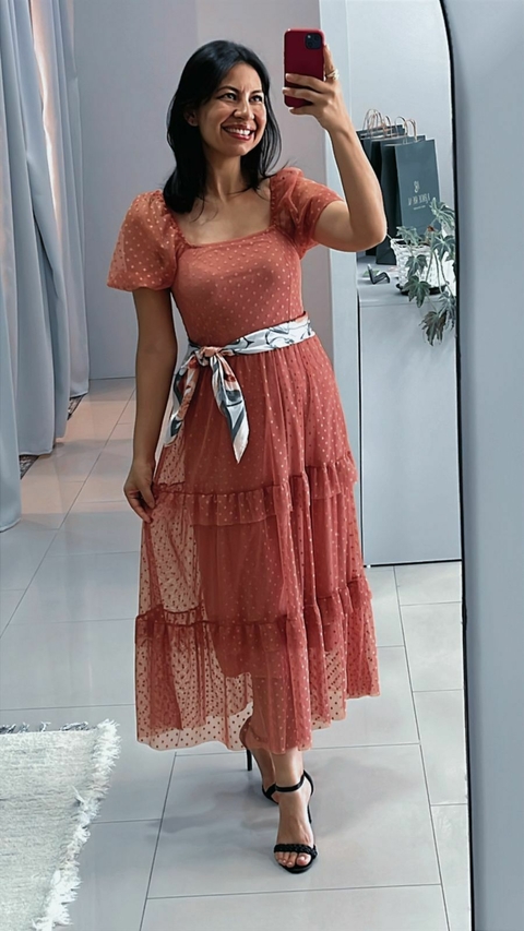 VESTIDO TULE