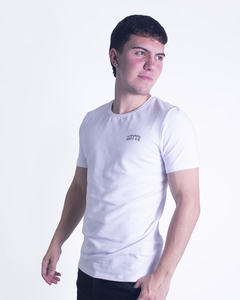 REMERA CHEA - MITTE