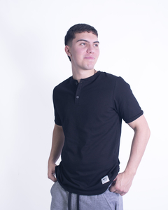 REMERA "TONI"